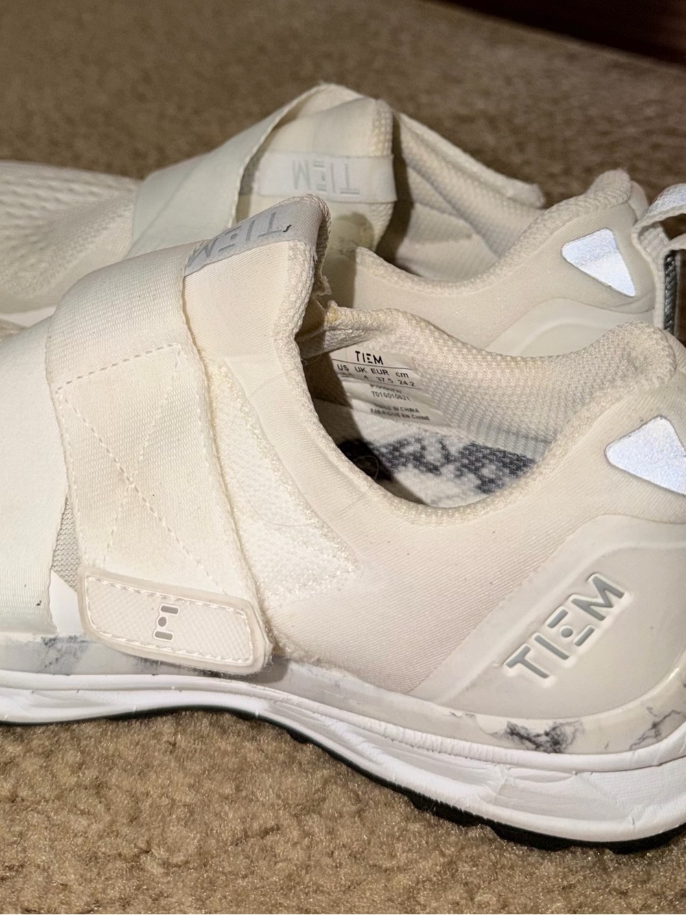 TIEM White Marble
Women's Cycling Shoe